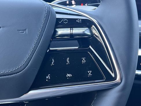 New 2026 Cadillac Lyriq V AWD/4WD image 14
