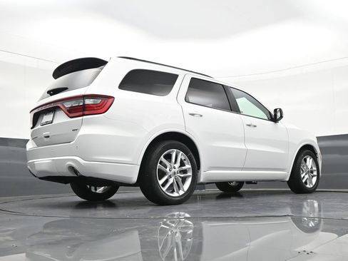 Used 2024 Dodge Durango GT RWD image 32