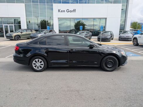 Used 2015 Volkswagen Jetta S FWD image 2