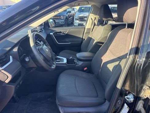 Used 2024 Toyota RAV4 AWD Hybrid image 11