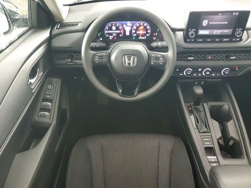 Used 2025 Honda Accord SE image 14