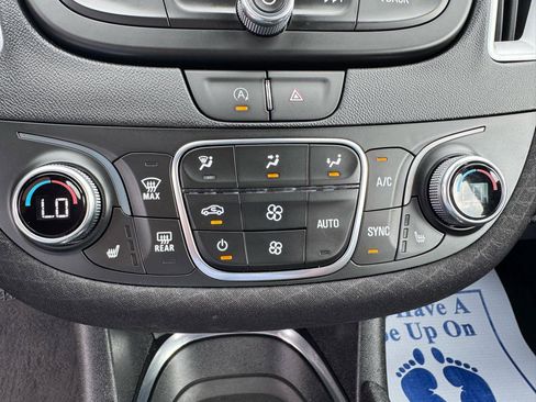 Used 2024 Chevrolet Malibu LT FWD image 25