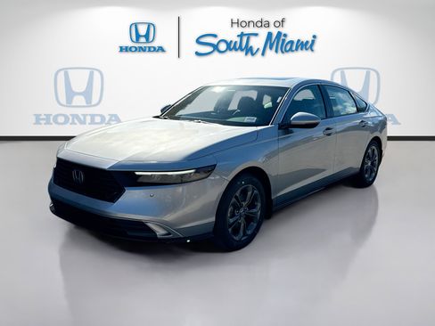 New 2025 Honda Accord EX-L image 3