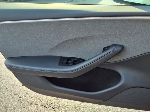 Used 2025 Tesla Model 3 Long Range RWD image 17