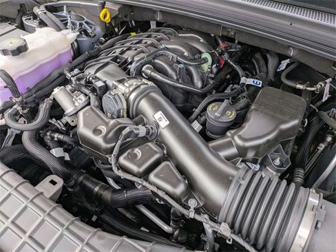 New 2025 Jeep Grand Cherokee L Laredo w/ Luxury Tech Group I image 30