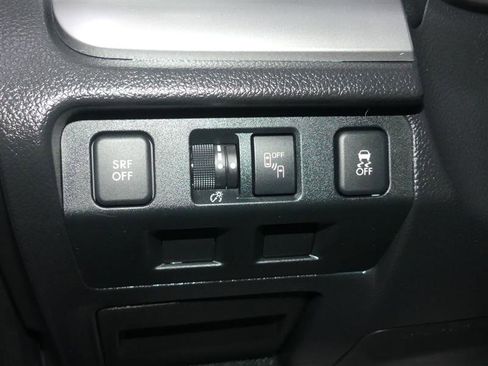 Used 2018 Subaru Forester 2.5i Premium image 30