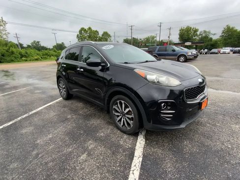 Used 2017 Kia Sportage EX FWD image 2