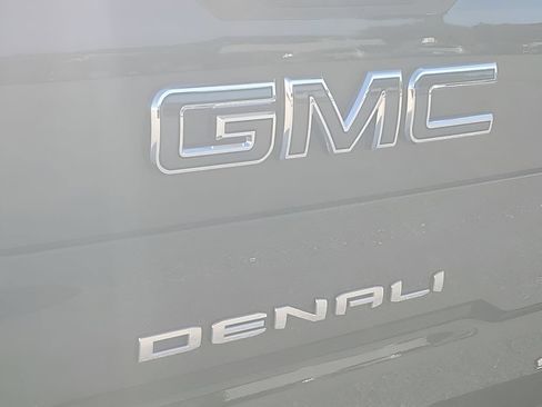 Used 2024 GMC Sierra 1500 Denali Ultimate AWD/4WD image 42
