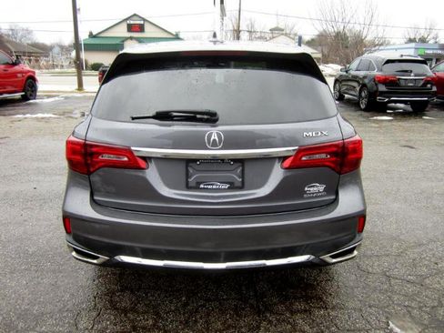 Used 2017 Acura MDX w/ Technology & Entertainment image 8
