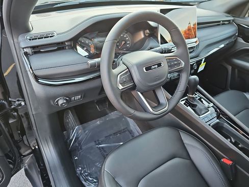 New 2026 Jeep Compass Limited image 16