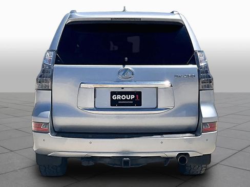 Used 2015 Lexus GX 460 w/ Premium Package AWD/4WD image 5