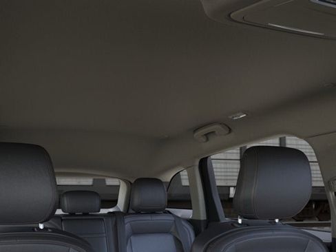 New 2026 Lincoln Nautilus Premier AWD/4WD image 44