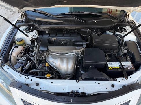 Used 2011 Toyota Camry SE w/ SE Extra-Value Pkg #1 FWD image 21