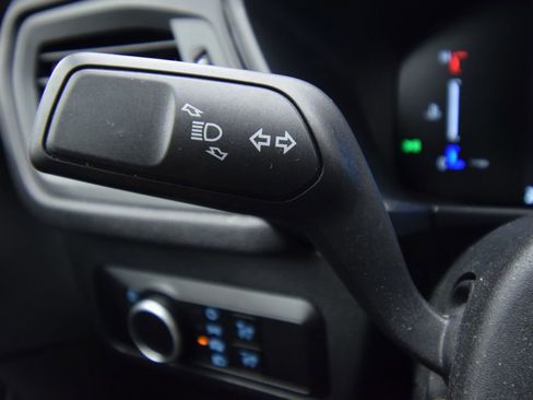 Used 2025 Ford Escape ST-Line AWD/4WD image 35