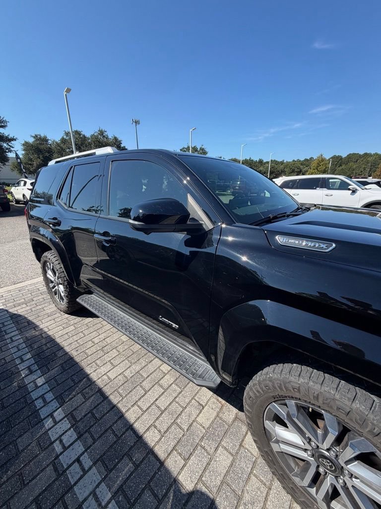 Used 2025 Toyota 4Runner Limited AWD/4WD image 3
