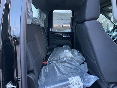 New 2026 GMC Sierra 2500 SLE w/ SLE Value Package; image 27