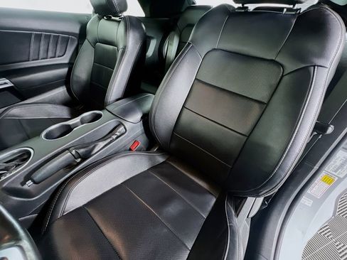 Used 2021 Ford Mustang Premium image 20