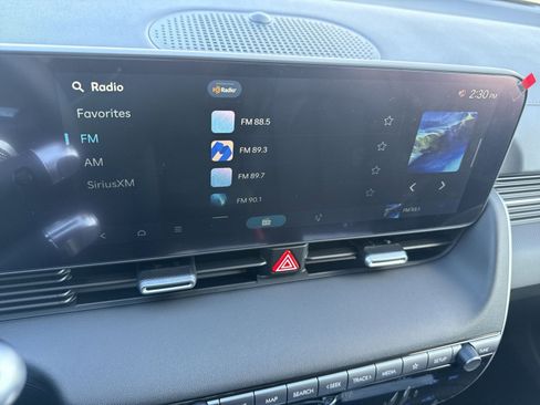 New 2025 Hyundai Ioniq 5 SEL image 18