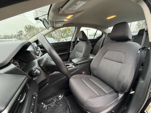 Used 2020 Nissan Altima 2.5 S image 5