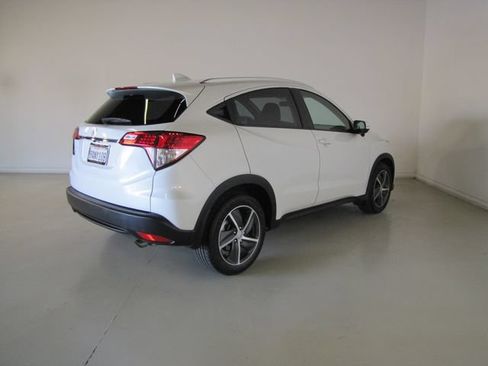 Certified 2022 Honda HR-V EX image 26