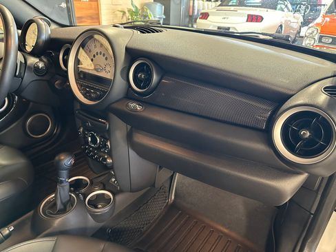 Used 2013 MINI Cooper Roadster S FWD image 23