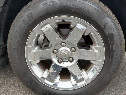 Used 2012 RAM 1500 Laramie AWD/4WD image 4