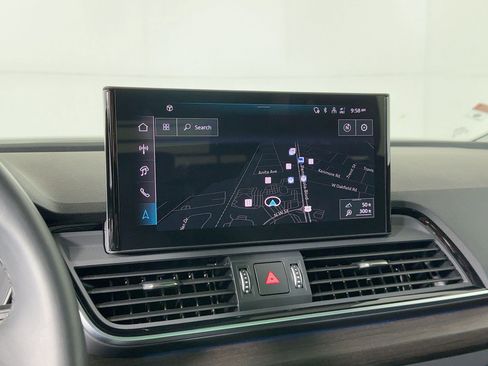 Certified 2025 Audi Q5 2.0T Premium Plus w/ Premium Plus Package image 25