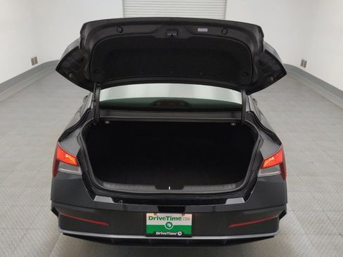 Used 2025 Hyundai Elantra Sport FWD image 29