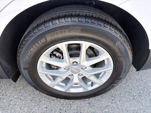 Used 2023 Chevrolet Equinox LS w/ LS Convenience Package FWD image 26