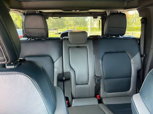 Used 2023 Ford Bronco Outer Banks AWD/4WD image 14