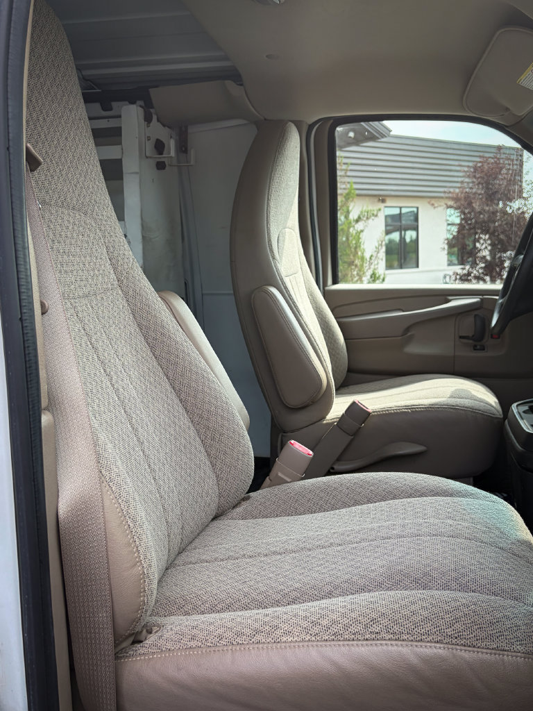 Used 2012 GMC Savana 2500 RWD image 24