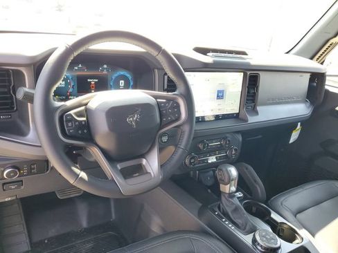 New 2026 Ford Bronco Big Bend w/ Black Diamond Package AWD/4WD image 12