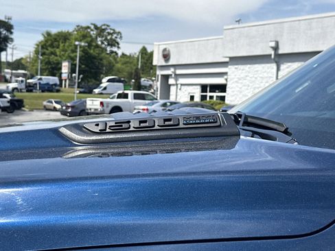 Used 2023 RAM 1500 Laramie AWD/4WD image 14