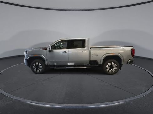 New 2026 GMC Sierra 3500 Denali w/ Denali Reserve Package image 5