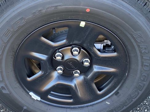 New 2026 Jeep Gladiator Sport image 5