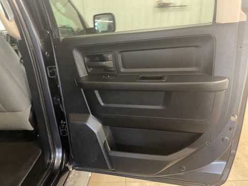 Used 2014 RAM 1500 Express AWD/4WD image 27