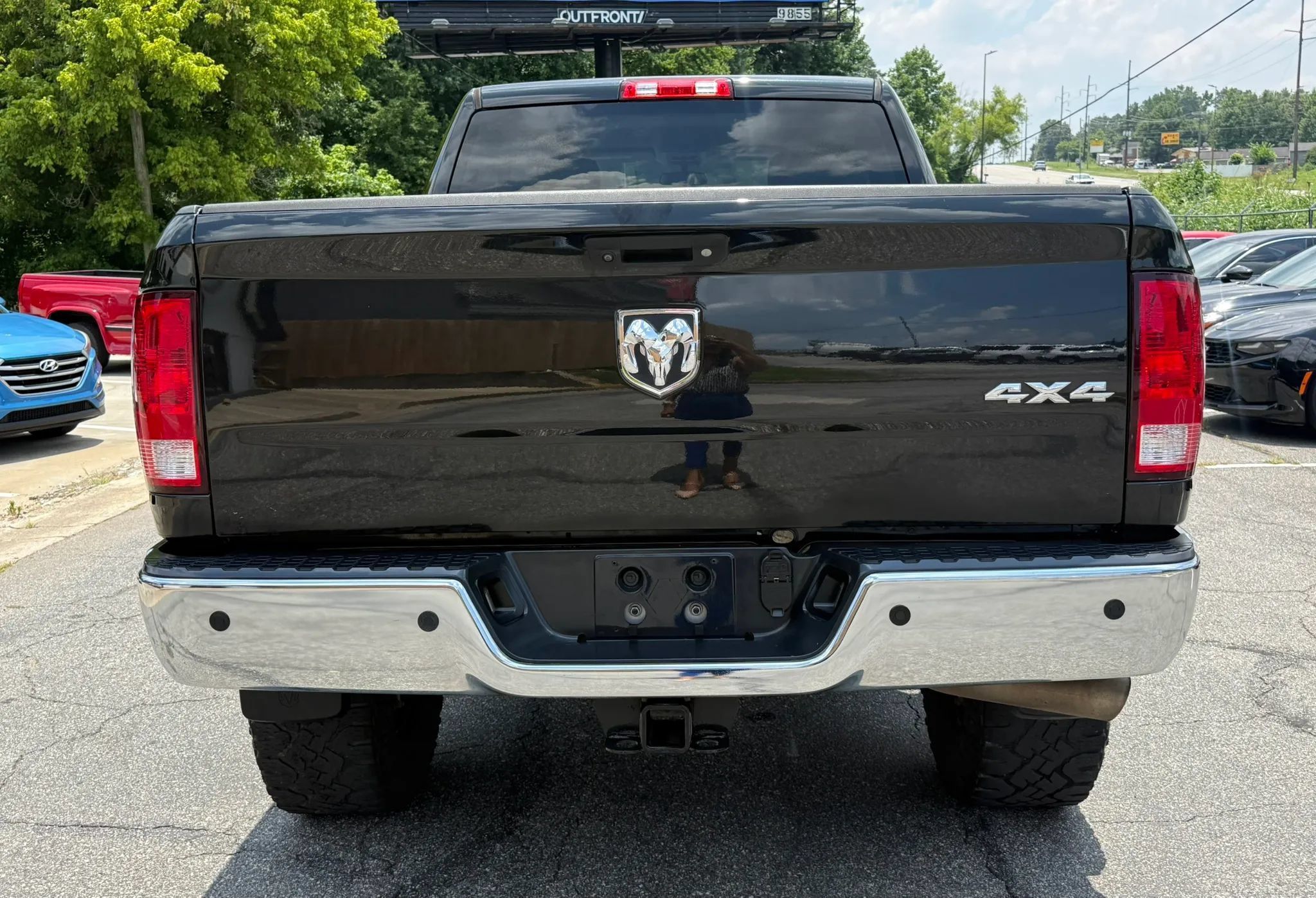 Used 2018 RAM 2500 Tradesman w/ Chrome Appearance Group AWD/4WD image 5