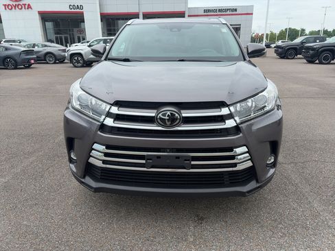 Used 2019 Toyota Highlander Limited Platinum AWD/4WD image 8