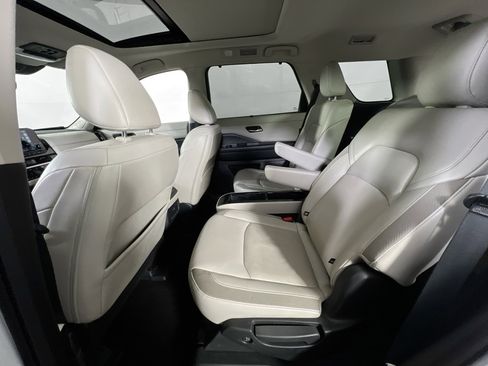 Used 2023 Nissan Pathfinder SL w/ SL Premium Package image 25