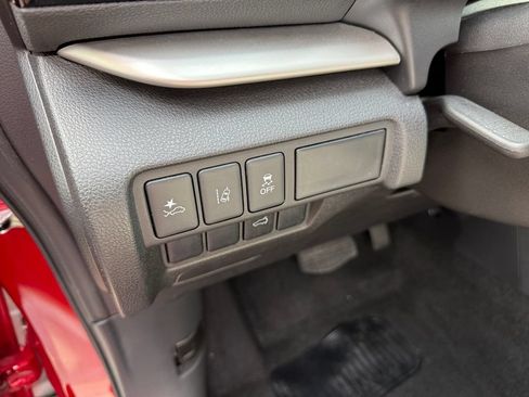 Used 2024 Mitsubishi Eclipse Cross SEL AWD/4WD image 28