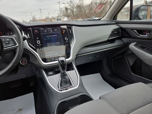 Used 2025 Subaru Outback Premium w/ Popular Package #1A image 22