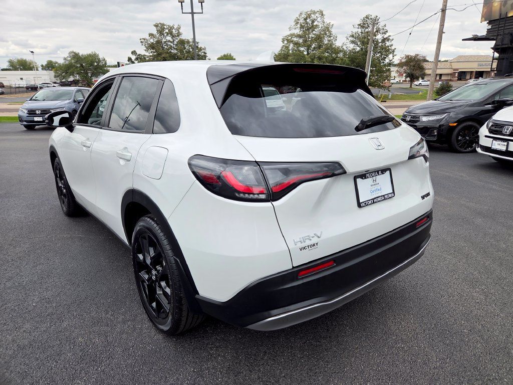 Used 2024 Honda HR-V Sport image 5