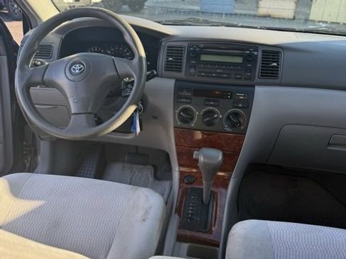 Used 2005 Toyota Corolla CE image 23