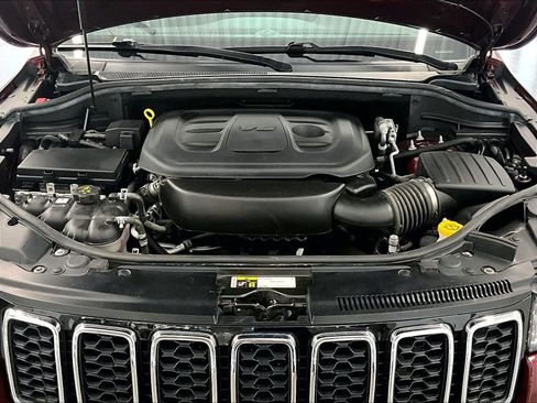 Used 2020 Jeep Grand Cherokee Limited w/ Luxury Group II AWD/4WD image 28