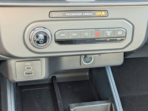 New 2026 Ford Maverick XL image 22