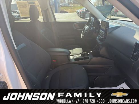 Used 2023 Ford Bronco Sport Badlands image 44