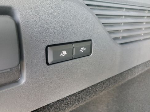 New 2026 Lincoln Nautilus Reserve AWD/4WD image 34