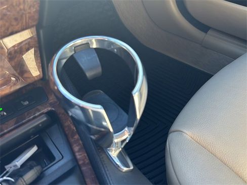 Used 2008 BMW 650i Convertible image 30