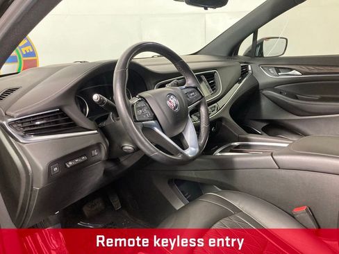 Used 2022 Buick Enclave Avenir image 17