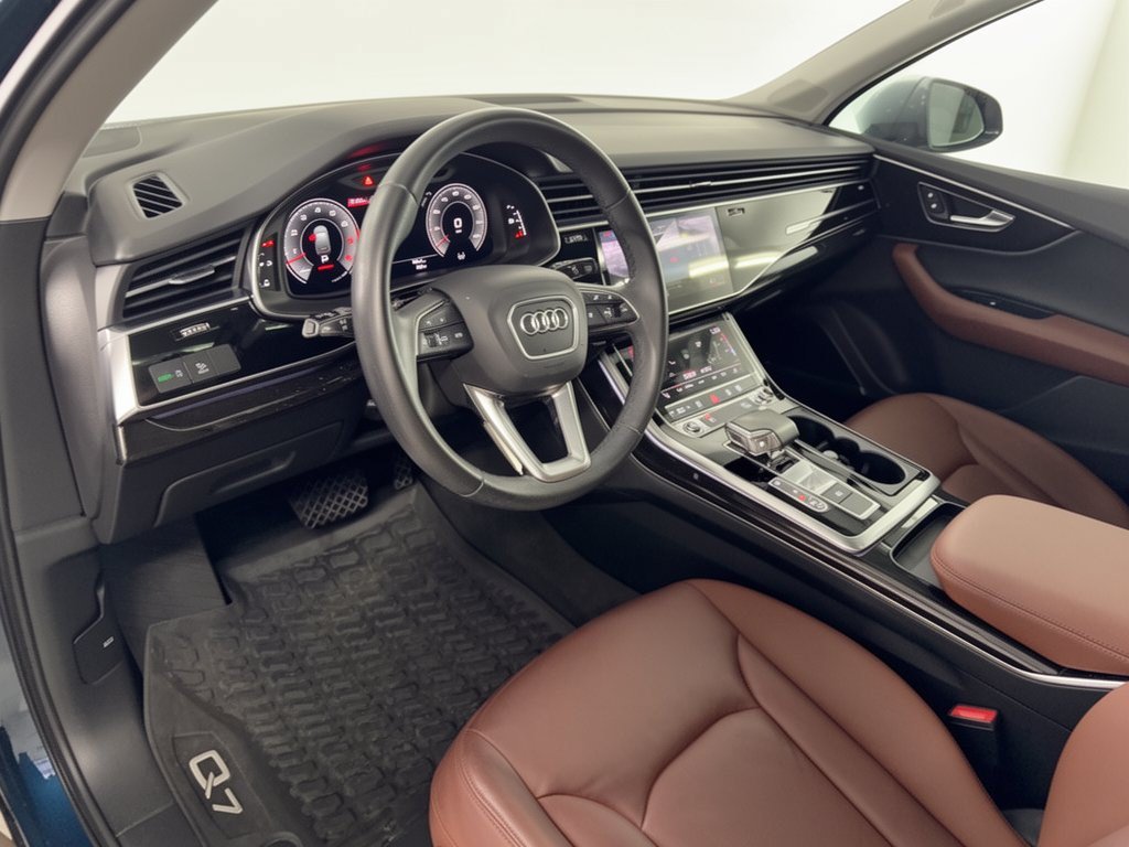 Used 2022 Audi Q7 3.0T Premium Plus w/ Premium Plus Package AWD/4WD image 4